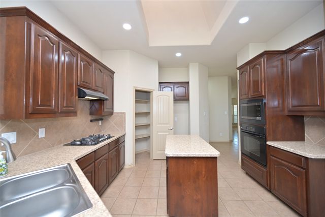 1500 Dun Horse Drive, Fort Worth, TX 76052