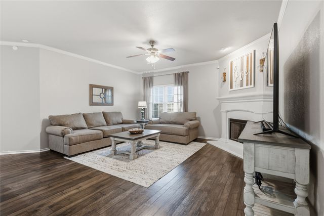 11056 Erinmoor Trail, Fort Worth, TX 76052