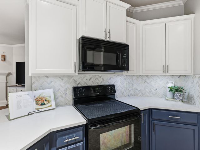 11056 Erinmoor Trail, Fort Worth, TX 76052