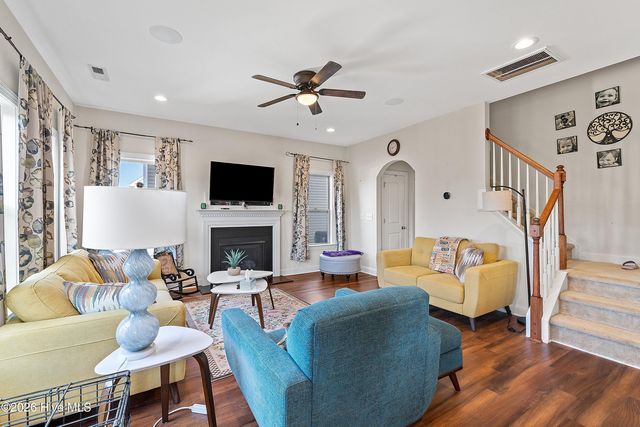 76 Douglas Fir Place, Clayton, NC 27520