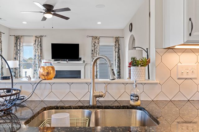 76 Douglas Fir Place, Clayton, NC 27520