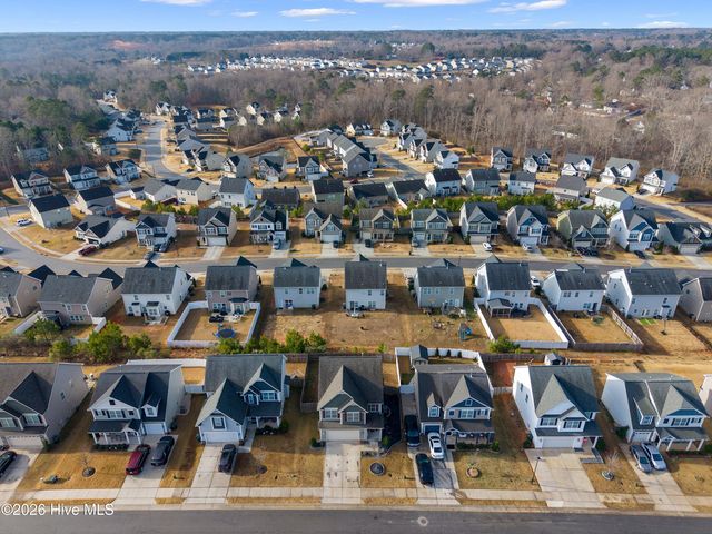 76 Douglas Fir Place, Clayton, NC 27520