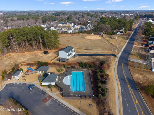 76 Douglas Fir Place, Clayton, NC 27520