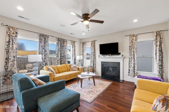 76 Douglas Fir Place, Clayton, NC 27520