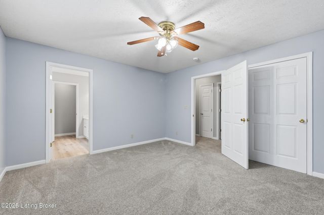 230 Fireside Dr, Brandenburg, KY 40108