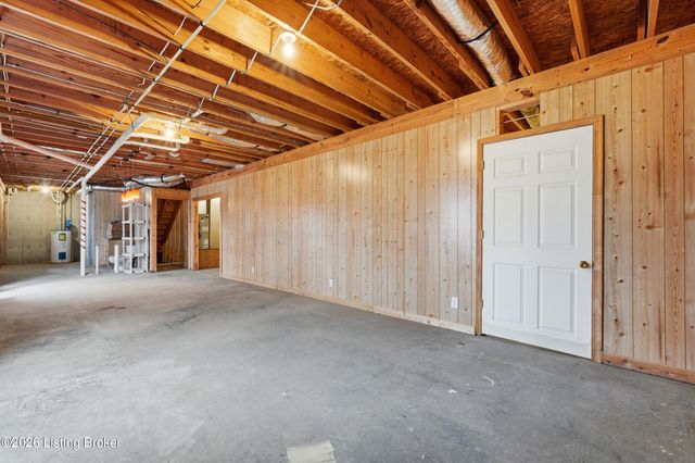 230 Fireside Dr, Brandenburg, KY 40108