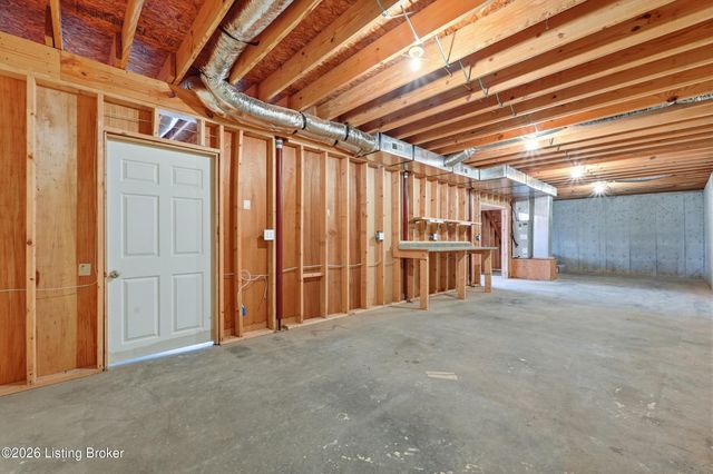 230 Fireside Dr, Brandenburg, KY 40108