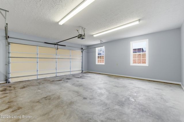 230 Fireside Dr, Brandenburg, KY 40108