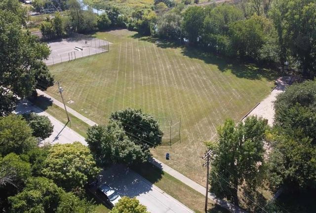 3021 E 138th Place 2, Burnham, IL 60633