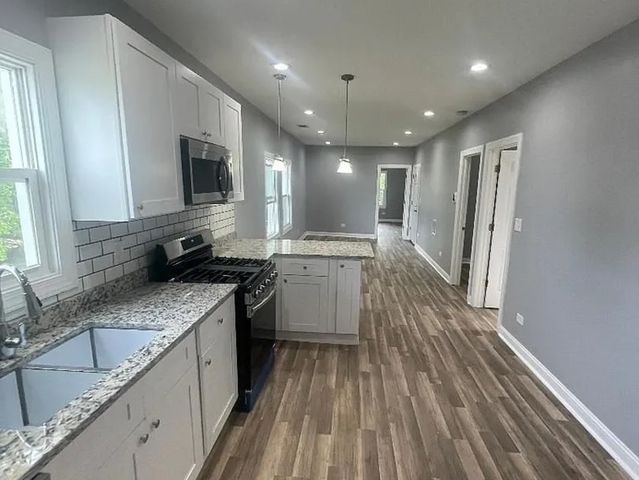 3021 E 138th Place 2, Burnham, IL 60633