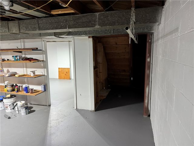 6723 Saltsburg Rd, Penn Hills, PA 15235