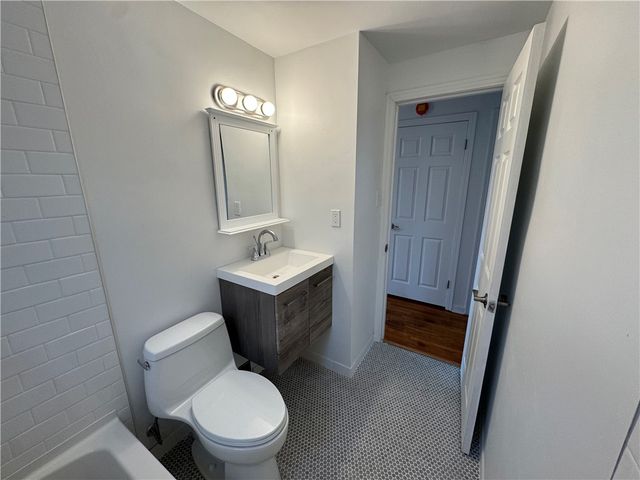 6723 Saltsburg Rd, Penn Hills, PA 15235