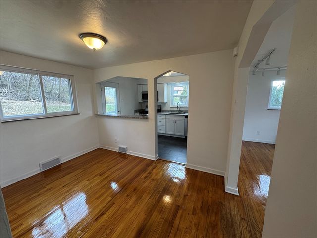 6723 Saltsburg Rd, Penn Hills, PA 15235