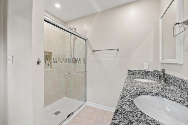 20845 Hunters RUN, Brookfield, WI 53045