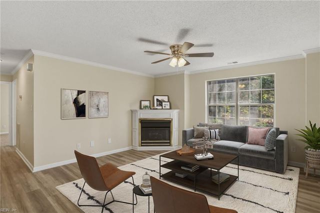 333 Gainsborough SQ, Chesapeake, VA 23320