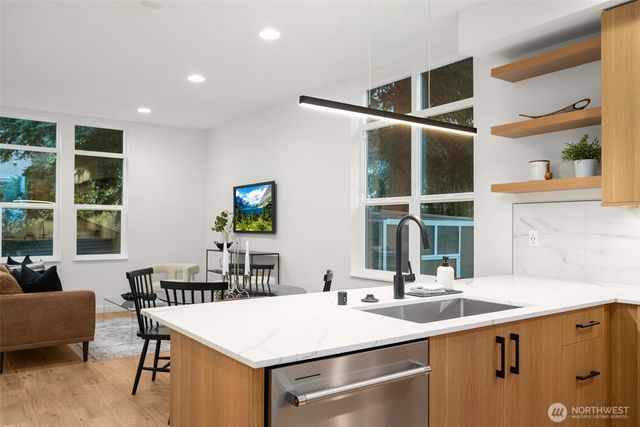 3012 B NW 56th Street, Seattle, WA 98107