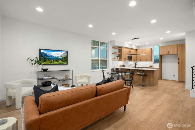 3012 B NW 56th Street, Seattle, WA 98107