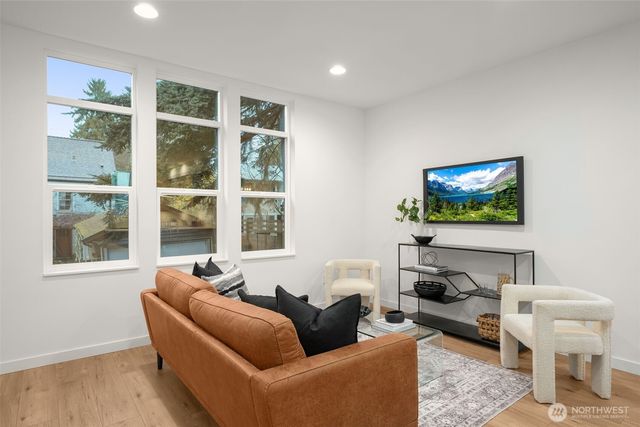 3012 B NW 56th Street, Seattle, WA 98107