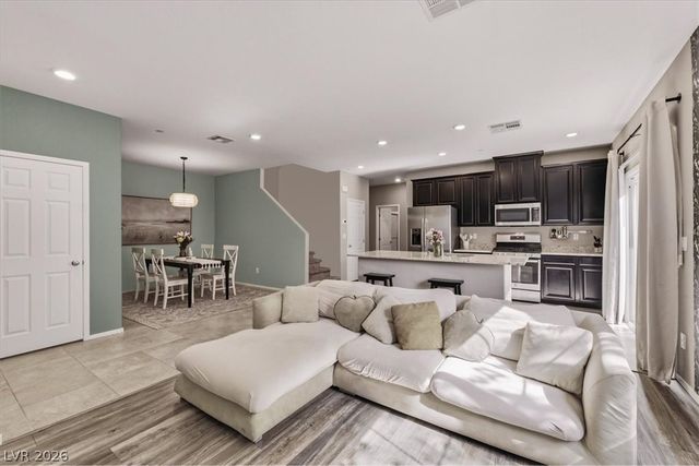 4466 Shimmering Skies Street 1032, North Las Vegas, NV 89031