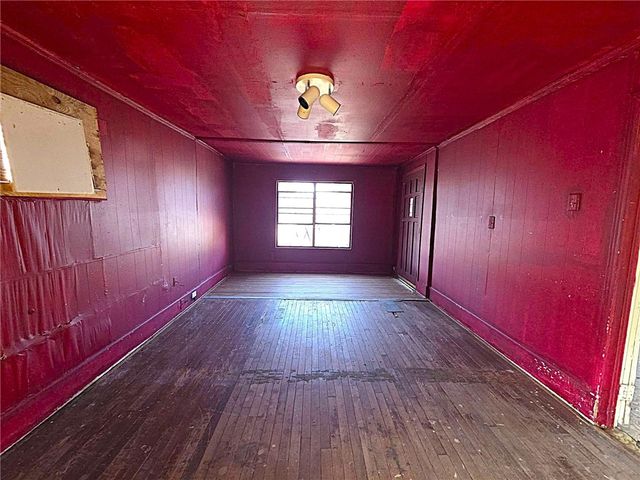 909 E Kleberg Ave, Kingsville, TX 78363