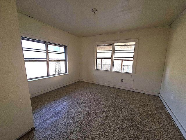 909 E Kleberg Ave, Kingsville, TX 78363