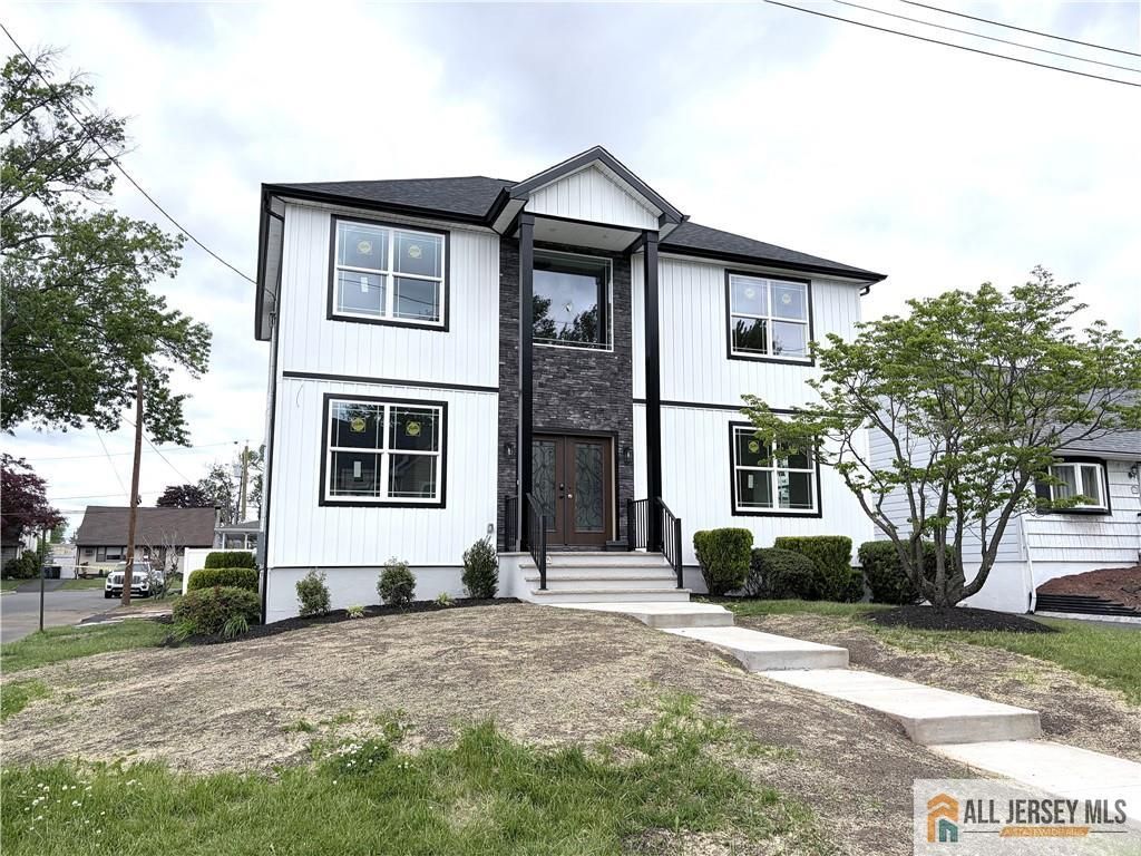 28 S McKinley Avenue, Iselin, NJ 08830