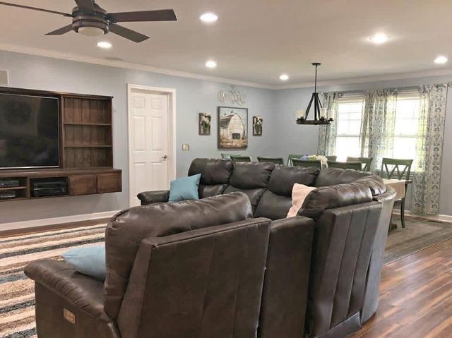931 Wisteria Way, Sumter, SC 29150