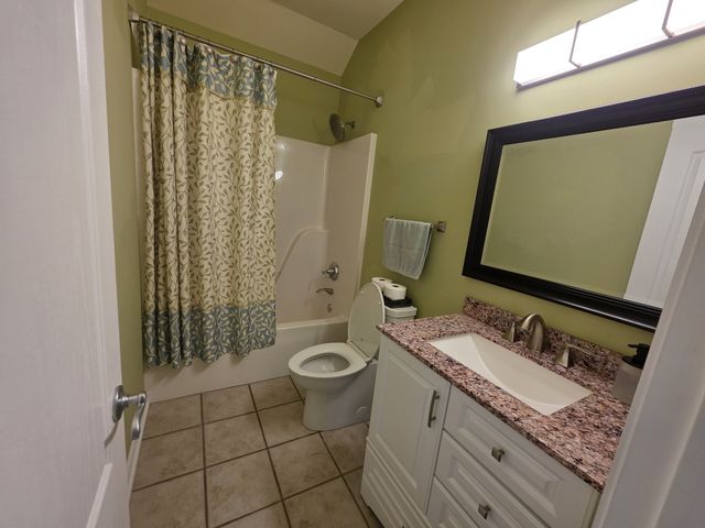 508 Red Fox Dr, Burns, TN 37029