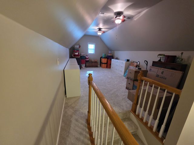 508 Red Fox Dr, Burns, TN 37029