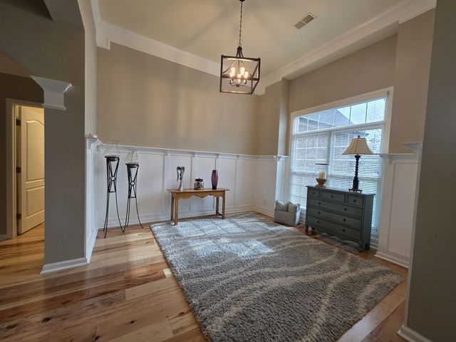 508 Red Fox Dr, Burns, TN 37029