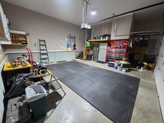 508 Red Fox Dr, Burns, TN 37029