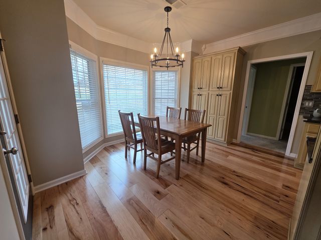 508 Red Fox Dr, Burns, TN 37029