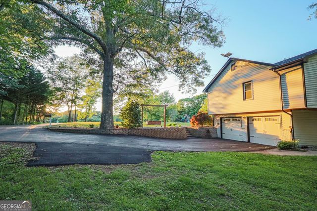 5955 Burnt Hickory Road, Powder Springs, GA 30127