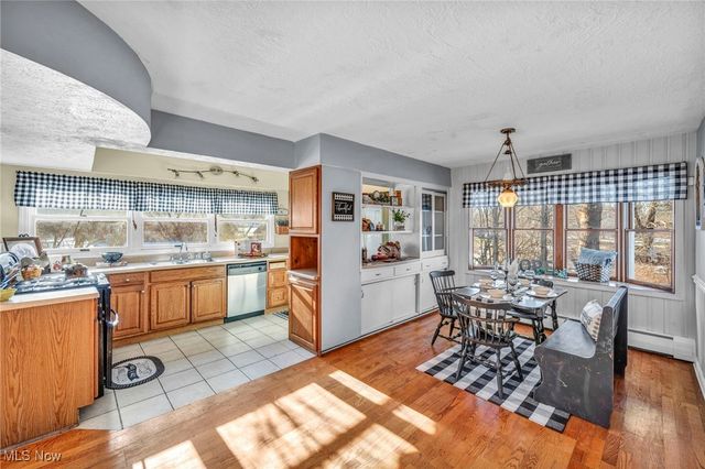 5948 S Ridge Road W, Geneva, OH 44041