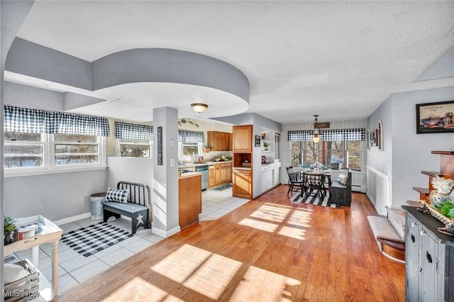 5948 S Ridge Road W, Geneva, OH 44041