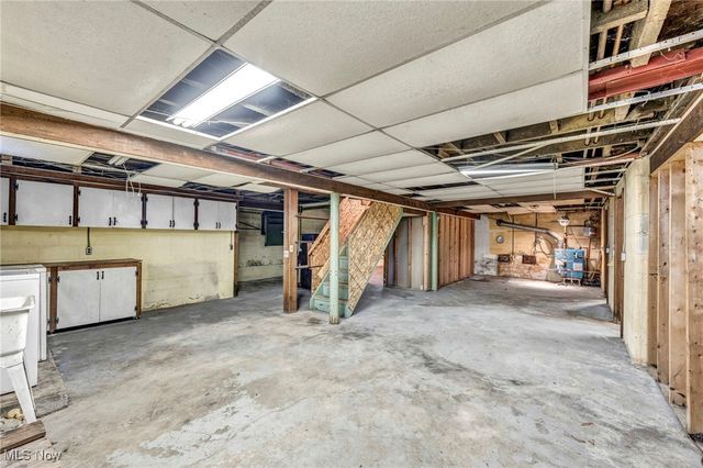 5948 S Ridge Road W, Geneva, OH 44041