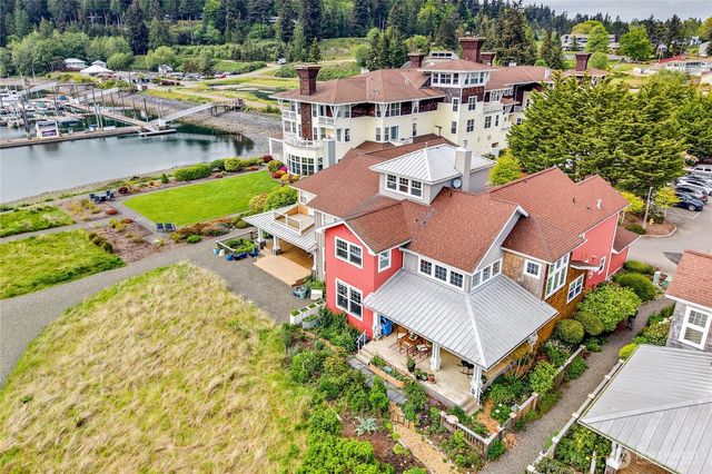 4 Heron Road, Port Ludlow, WA 98365