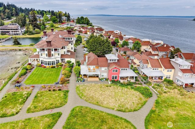 4 Heron Road, Port Ludlow, WA 98365