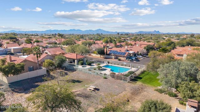 321 E Fieldcrest Lane, Oro Valley, AZ 85737