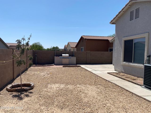11117 W Golden Willow Drive, Marana, AZ 85653