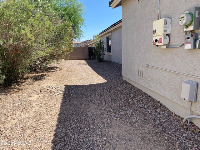 11117 W Golden Willow Drive, Marana, AZ 85653