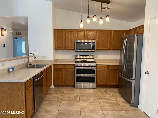 11117 W Golden Willow Drive, Marana, AZ 85653