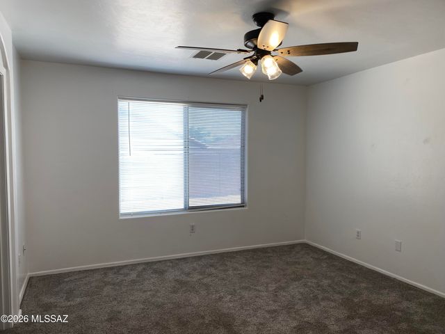 11117 W Golden Willow Drive, Marana, AZ 85653