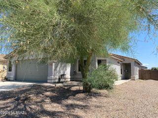 11117 W Golden Willow Drive, Marana, AZ 85653