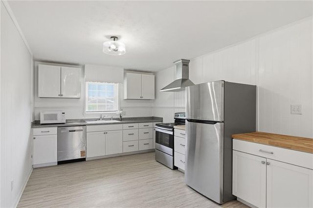 4045 Compton Circle, Powder Springs, GA 30127