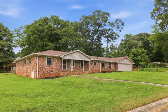4045 Compton Circle, Powder Springs, GA 30127