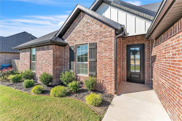 2401 Abbott Lane, Pea Ridge, AR 72751