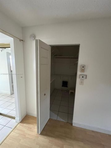 4299 NW 16th St 307, Lauderhill, FL 33313