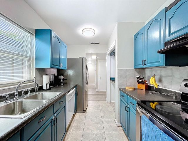 6408 TOWN N COUNTRY BOULEVARD, Tampa, FL 33615