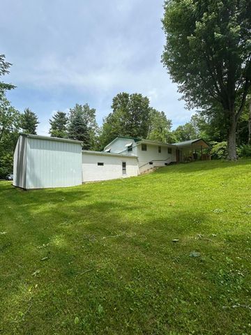 8797 Sadie Thomas Road NW, Johnstown, OH 43031